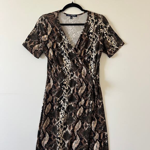 One Clothing Los Angeles Midi Wrap Dress Womens Medium Brown Snake Print Stretch - Picture 3 of 11